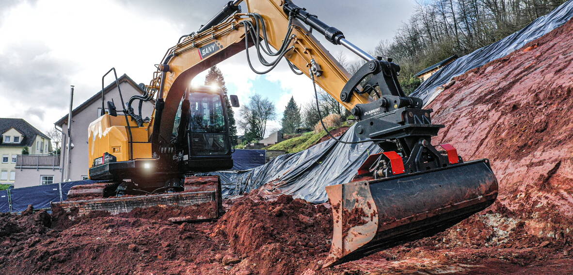 SANY Bagger Kompaktbagger Sany SY155U auf Baustelle