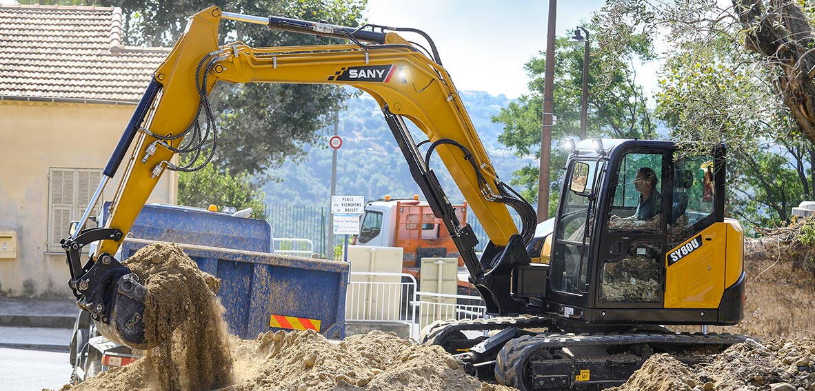 SANY Bagger Kompaktbagger Sany SY80U auf Baustelle