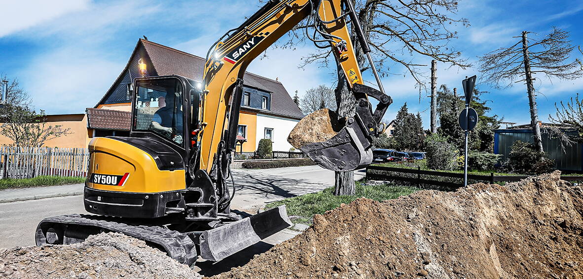 Zoom: SANY Bagger Mini-Bagger Minibagger Sany SY50U auf Baustelle