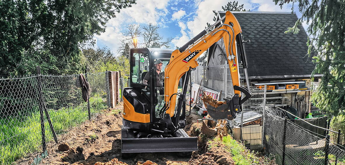 SANY Bagger Mini-Bagger Minibagger Sany SY26U auf Baustelle