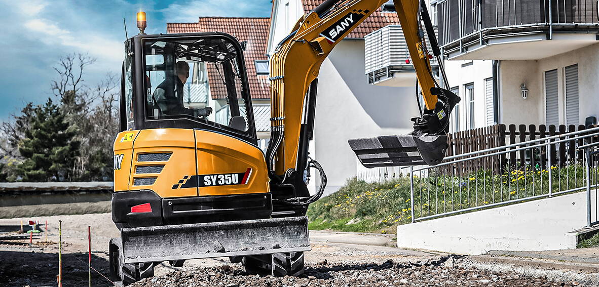 SANY Bagger Mini-Bagger Minibagger Sany SY35U auf Baustelle
